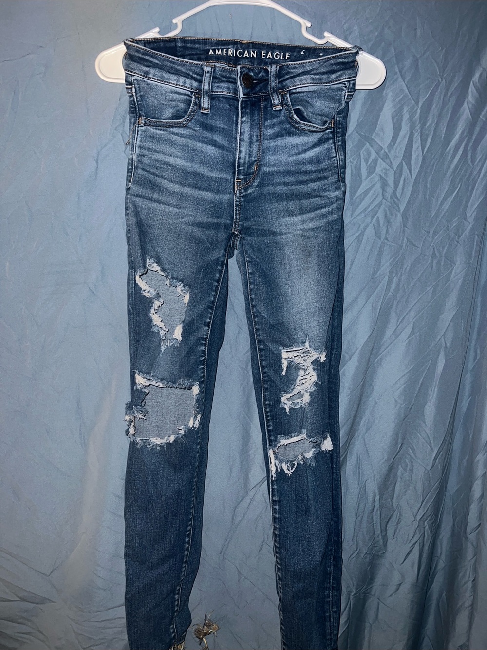 American Eagle Outfitters Ripped High-Rise Skinny Jeans - Blue Wash